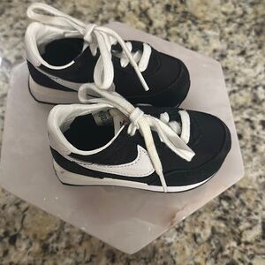 Toddler kid nike shoe